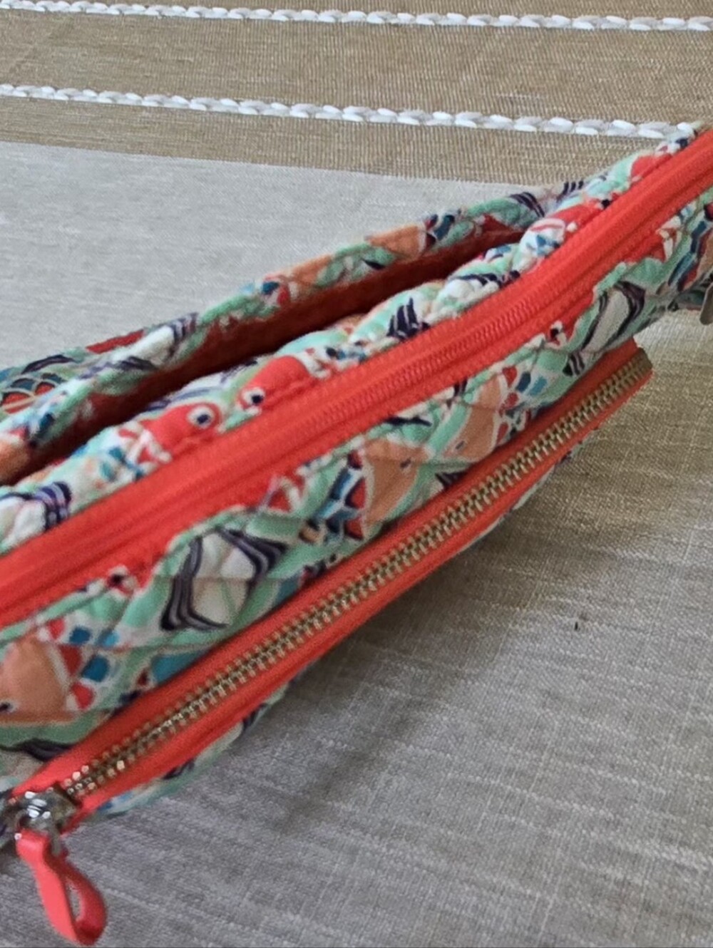 NWT Vera Bradley Iconic RFID Little Hipster Go Fish Pattern Crossbody Bag - Picture 11 of 13
